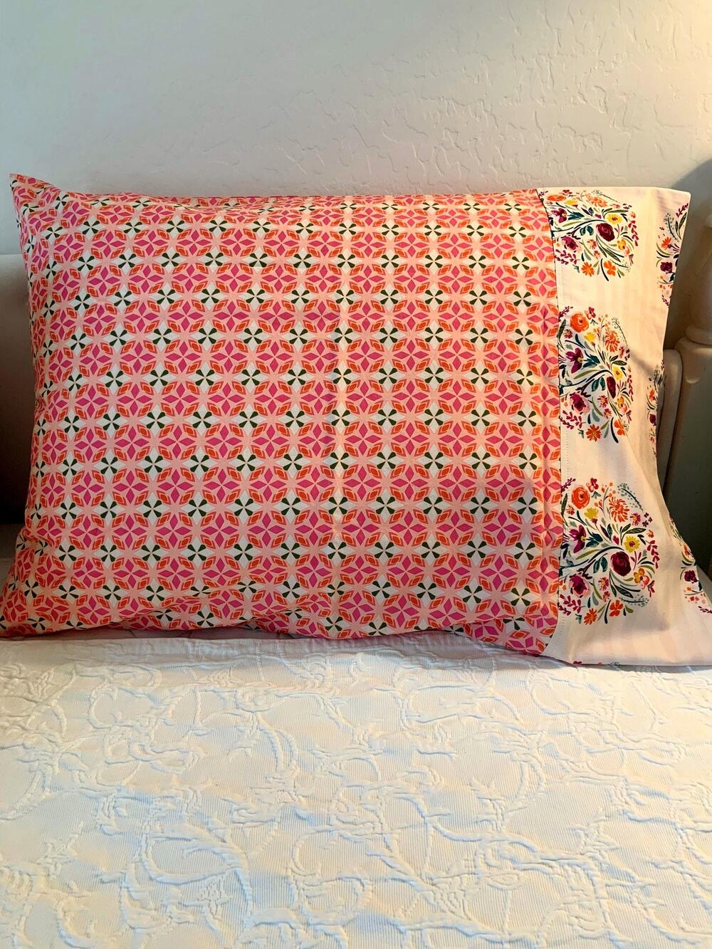 Gorgeous Handmade Pink Geometric Pillowcase Set with Floral Border